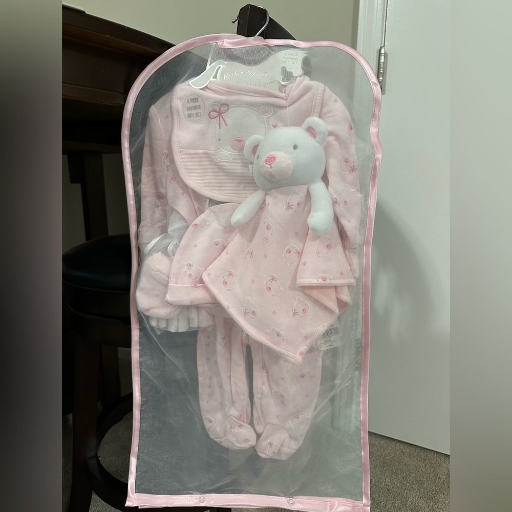 Rock a Bye Baby girl 8 piece gift set 3-6 mo
